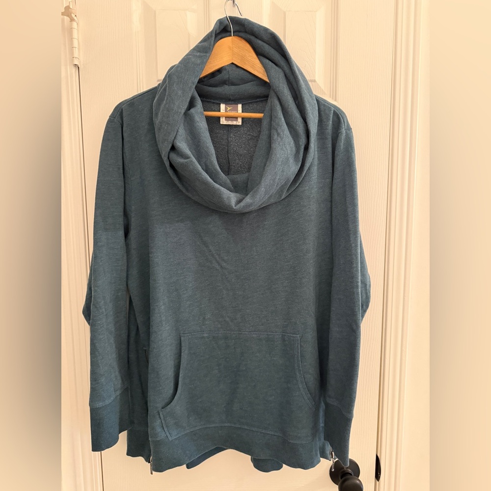 Old Navy Active Sweatshirt